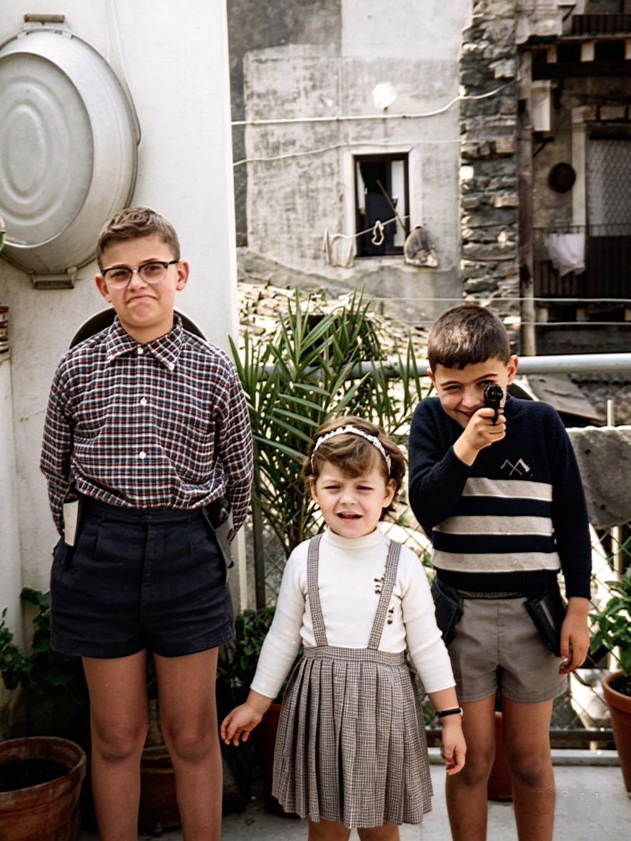  CATANIA - Festa dei "morti" 1964 - Dario, Linda e Paride 