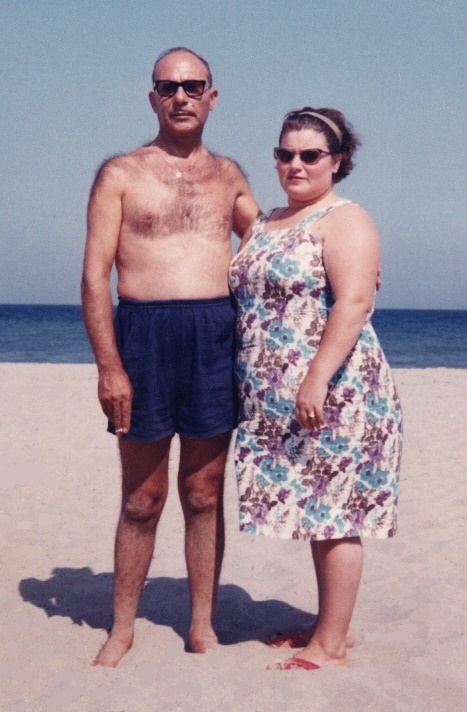 agosto 1965 Catania (playa - lido AM): Roggio Giuseppe e Schiavone Elena.